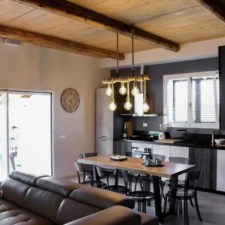 Villa Moneti Montegridolfo